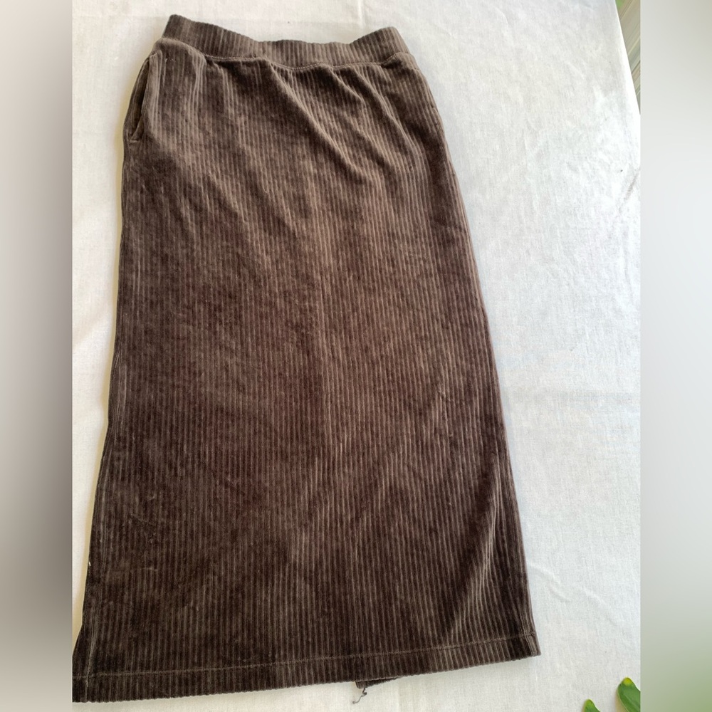 Uniqlo corduroy Skirt